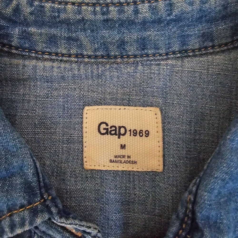 Gap 1969 Blue Horse Print Shoulder Side Pattern Trim Denim Western Shirt Size M - Picture 10 of 13